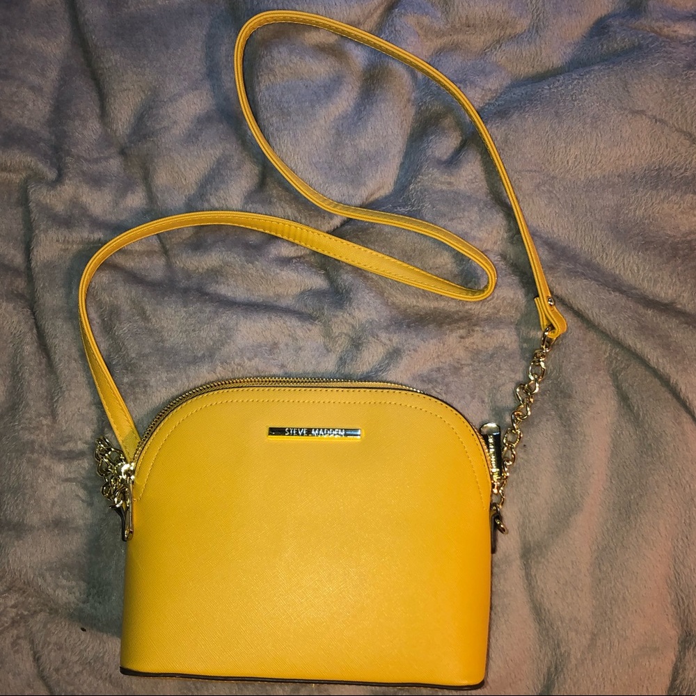 Steve Madden Yellow Crossbody Purse 👜